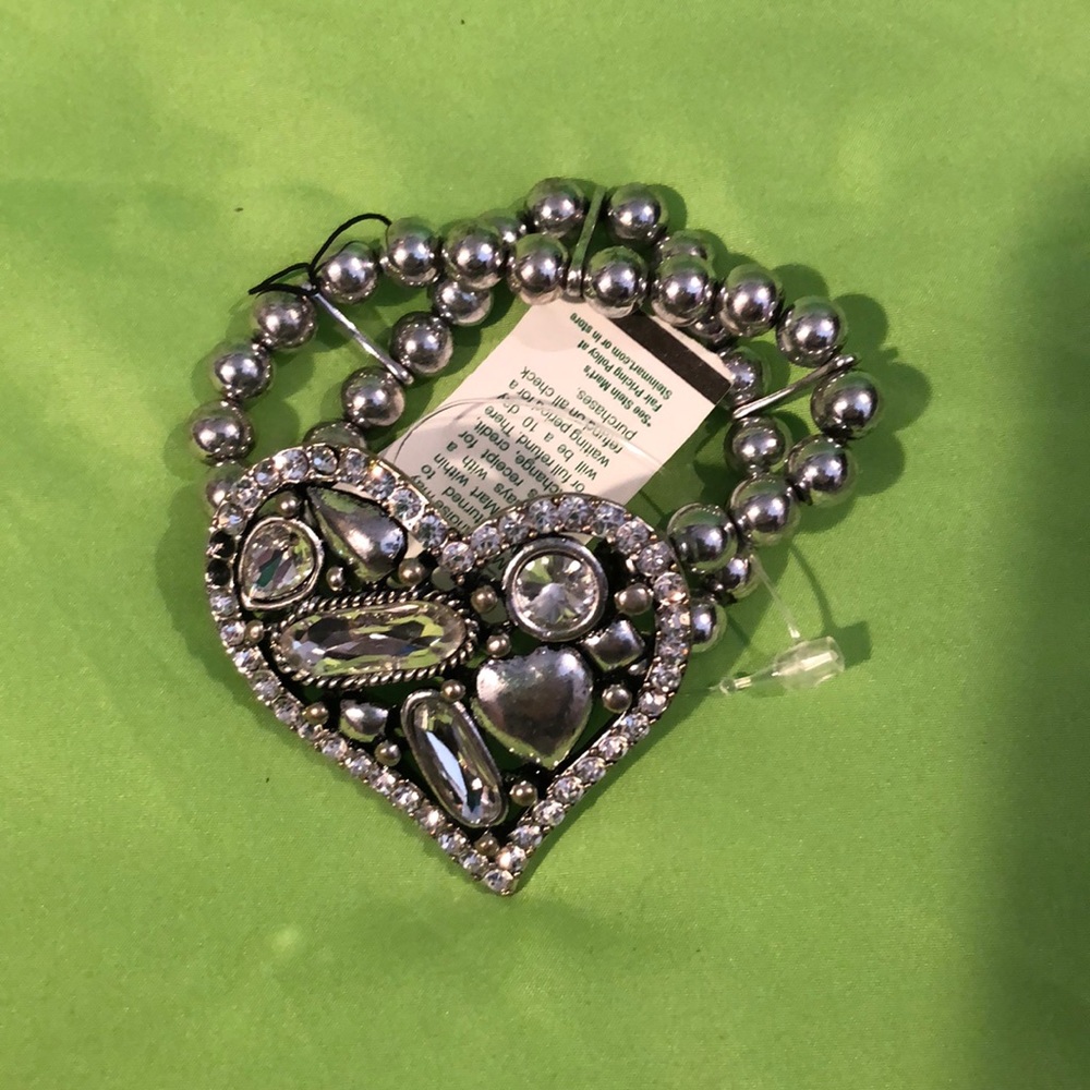 Heart‎ shaped stretchy bracelet